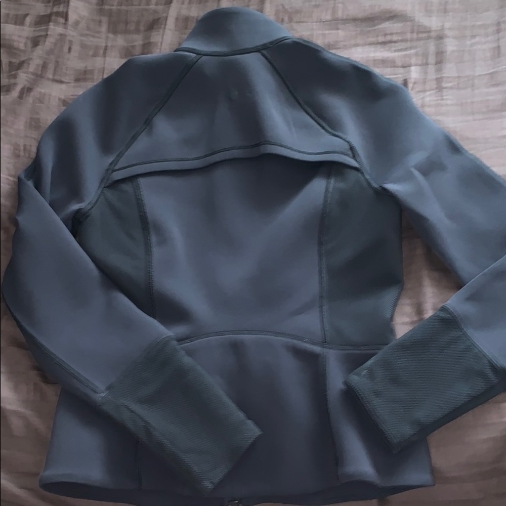 jacket - Picture 2 of 5